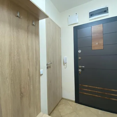 Nera Next To Paradise Mall Lozenetz * София