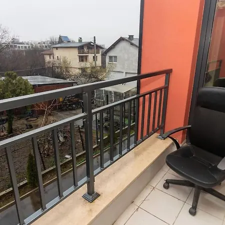 Nera Next To Paradise Mall Lozenetz Appartement